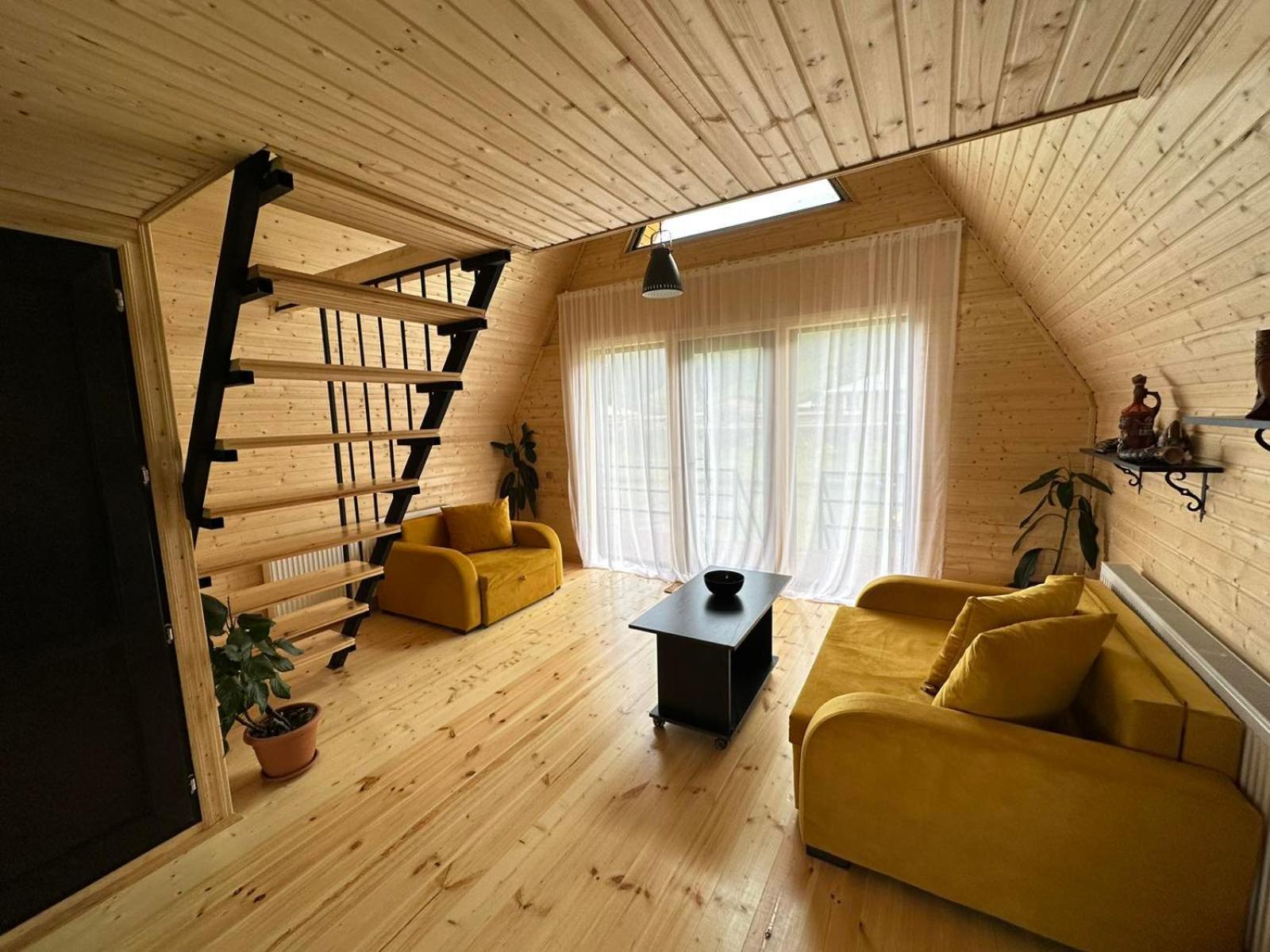 Thomas' Hut Apartment คัซเบกี ภายนอก รูปภาพ